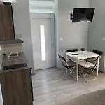 Апарт-отель Kinizsi Udvar Apartmanhaz