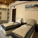 Kinizsi Udvar Apartmanhaz 3* Balatonboglár