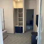 Апарт-отель Kinizsi Udvar Apartmanhaz
