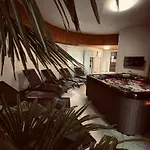 Kinizsi Udvar Apartmanhaz Balatonboglár
