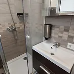 Kinizsi Udvar Apartmanhaz 3*