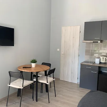 Aparthotel Kinizsi Udvar Apartmanhaz Balatonboglar