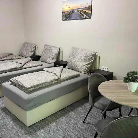 Lägenhetshotell Kinizsi Udvar Apartmanhaz 3*