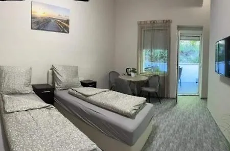 Kinizsi Udvar Apartmanhaz * Balatonboglar