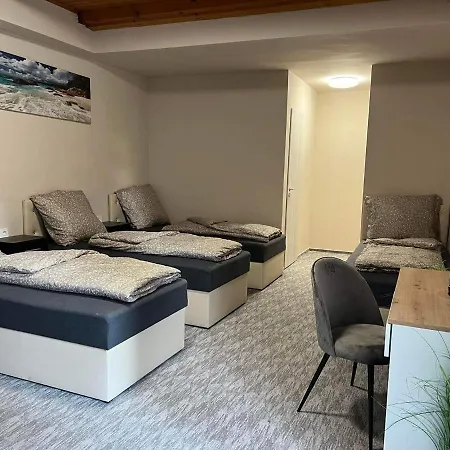 Kinizsi Udvar Apartmanhaz Ξενοδοχείο με διαμερίσματα 3*