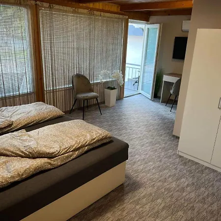 Ξενοδοχείο με διαμερίσματα Kinizsi Udvar Apartmanhaz Balatonboglár
