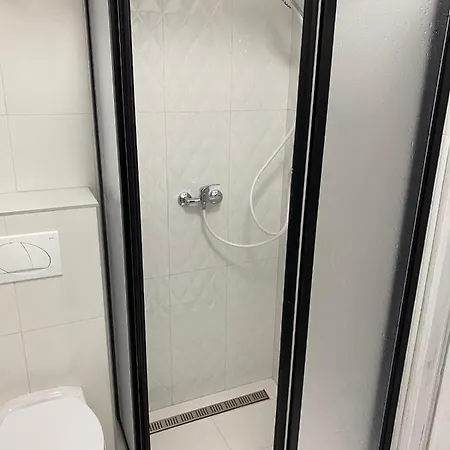 Kinizsi Udvar Apartmanhaz *