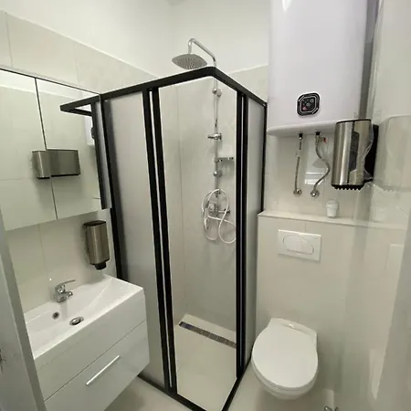 Kinizsi Udvar Apartmanhaz * Balatonboglar