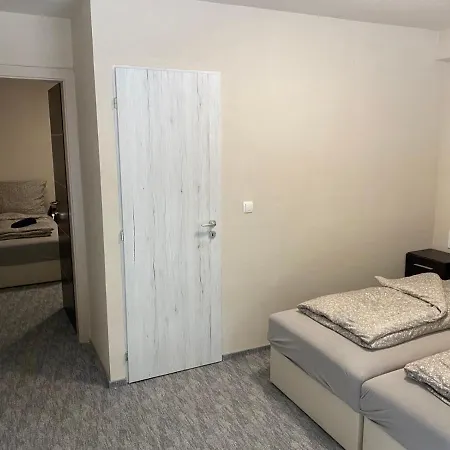 Aparthotel Kinizsi Udvar Apartmanhaz