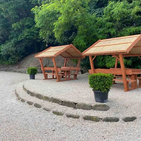 Kinizsi Udvar Apartmanhaz Aparthotel *