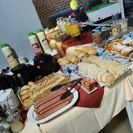 Kinizsi Udvar Apartmanhaz Aparthotel *