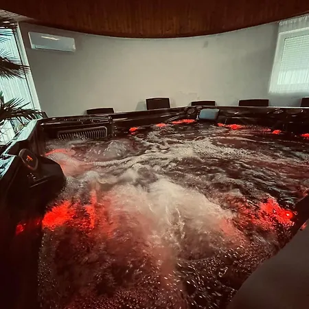 Kinizsi Udvar Apart-hotel 3*