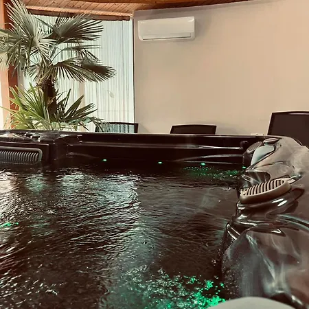 Aparthotel Kinizsi Udvar Apartmanhaz