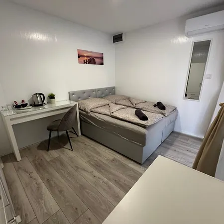 Ξενοδοχείο με διαμερίσματα Kinizsi Udvar Apartmanhaz