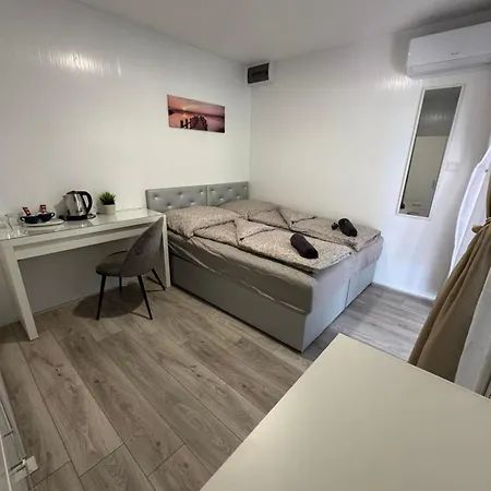 Kinizsi Udvar Apartmanhaz Balatonboglar