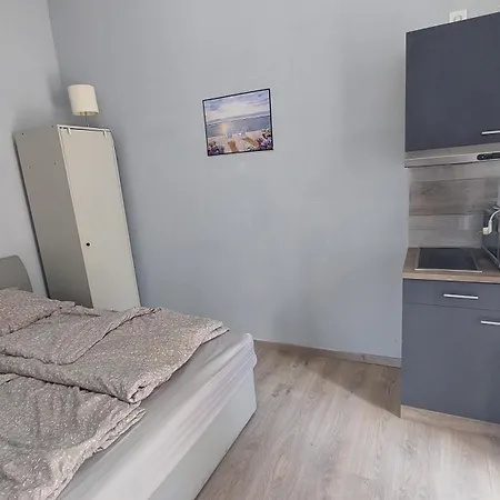 Kinizsi Udvar Apartmanhaz Aparthotel *