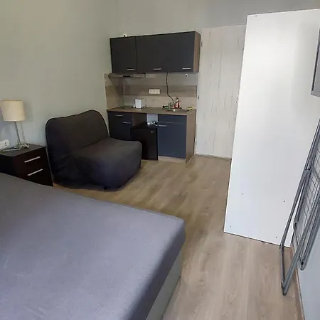 Kinizsi Udvar Apartmanhaz 3* Balatonboglár