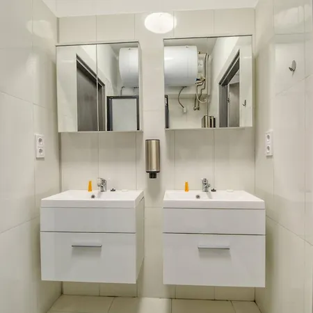 Hotel apartamentowy Kinizsi Udvar Apartmanhaz Balatonboglár