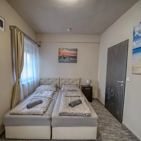 Hotel apartamentowy Kinizsi Udvar Apartmanhaz