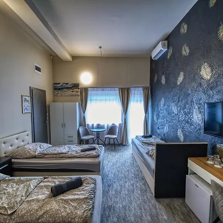 Kinizsi Udvar Apartmanhaz Hotel apartamentowy Balatonboglár