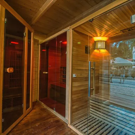 Kinizsi Udvar Apartmanhaz Hotel apartamentowy Balatonboglár