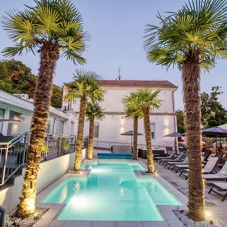 Hotel de apartamente Kinizsi Udvar Apartmanhaz