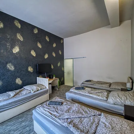 Kinizsi Udvar Apartmanhaz شقة فندقية