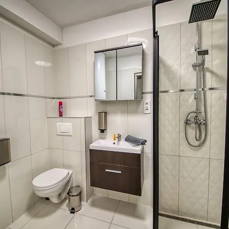 Kinizsi Udvar Apartmanhaz Hotel de apartamente 3*