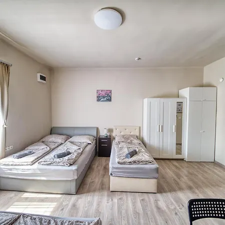 Kinizsi Udvar Apartmanhaz Hotel de apartamente 3*