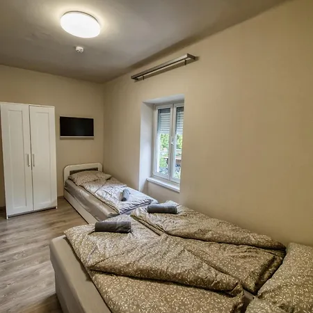 Hotel de apartamente Kinizsi Udvar Apartmanhaz Balatonboglár