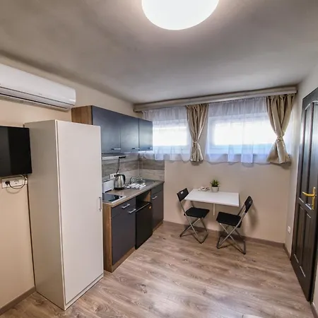 Kinizsi Udvar Apartmanhaz Hotel apartamentowy
