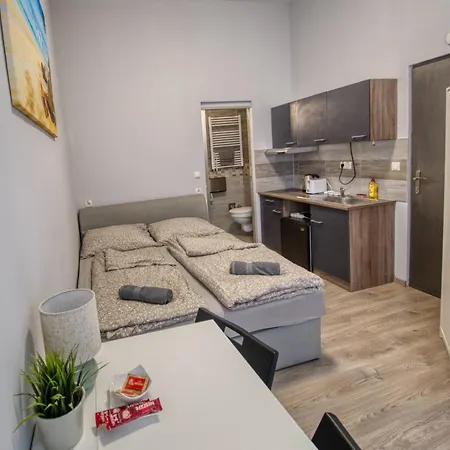 Hotel apartamentowy Kinizsi Udvar Apartmanhaz