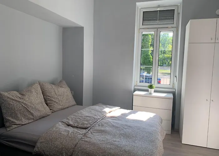Kinizsi Udvar Apartmanhaz Balatonboglár